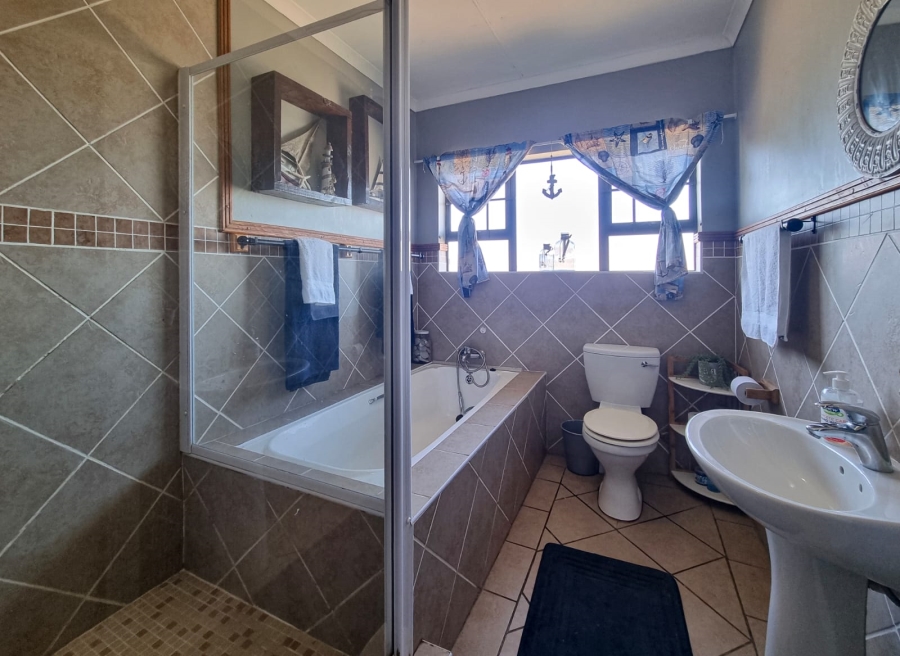 3 Bedroom Property for Sale in Dana Bay Western Cape